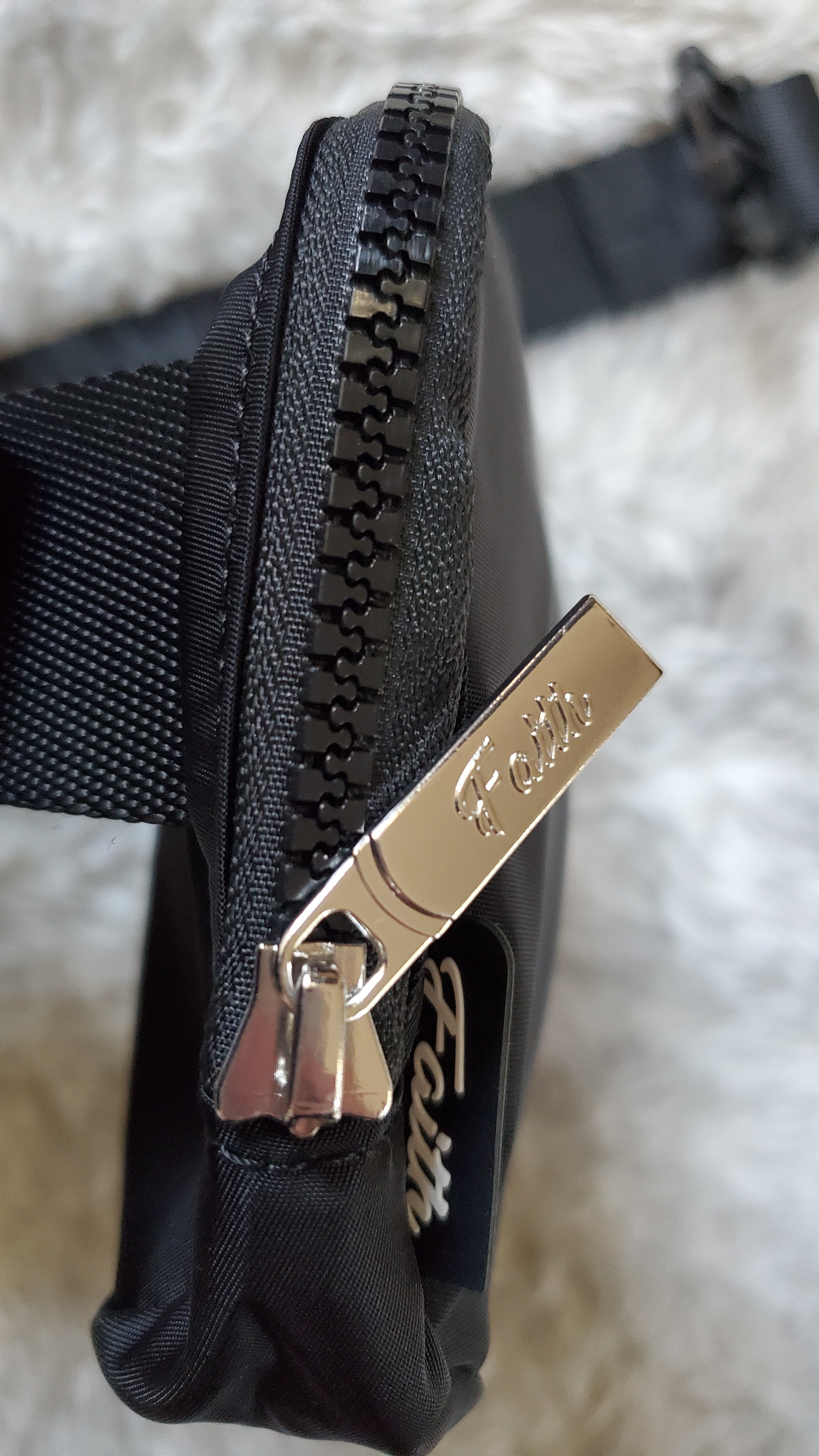 1L Faith Black Everywhere Belt Bag Crossbody Bag Women's Men's