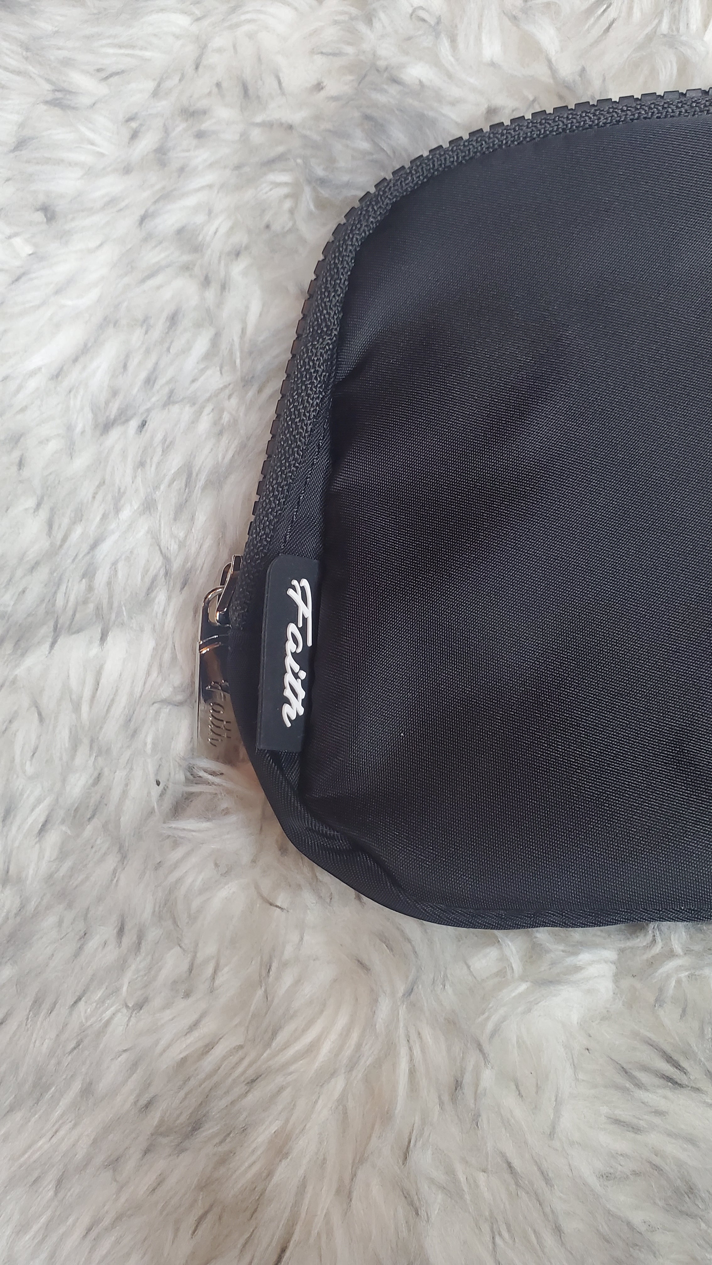1L Faith Black Everywhere Belt Bag Crossbody Bag Women's Men's